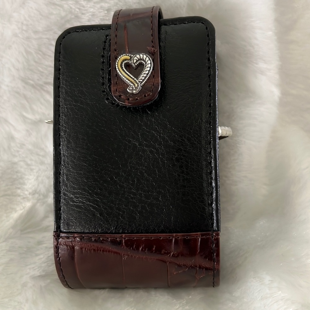 Brighton BLK Pebble w/BRN Croco phone case (NWT)